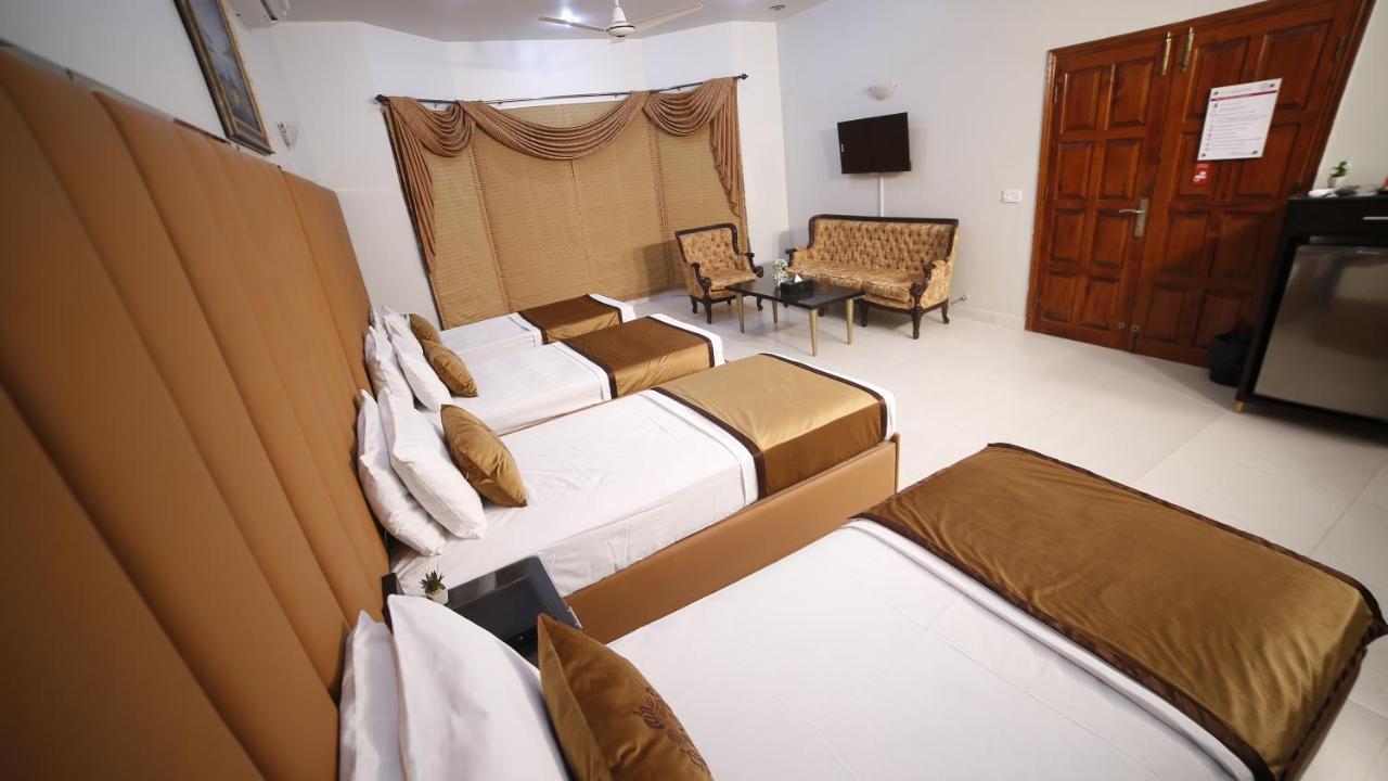 Bed and Breakfast Four Squares Карачи Экстерьер фото